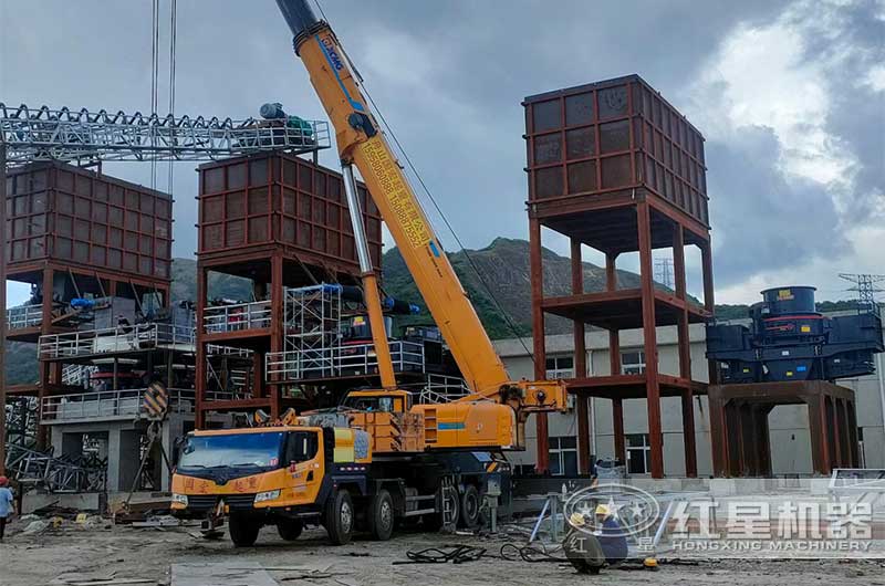 單缸圓錐破+沖擊式制砂機現(xiàn)場 單缸圓錐破+沖擊式制砂機現(xiàn)場