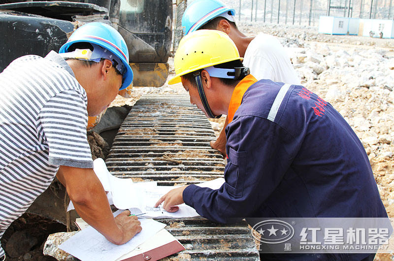 紅星機器技術(shù)人員現(xiàn)場指導 紅星機器技術(shù)人員現(xiàn)場指導