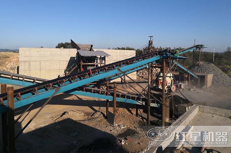 花崗巖制砂生產線現場 花崗巖制砂生產線現場