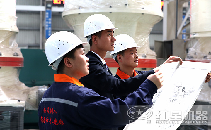 精湛技術(shù)人員現(xiàn)場指導(dǎo)設(shè)備的生產(chǎn)、制造